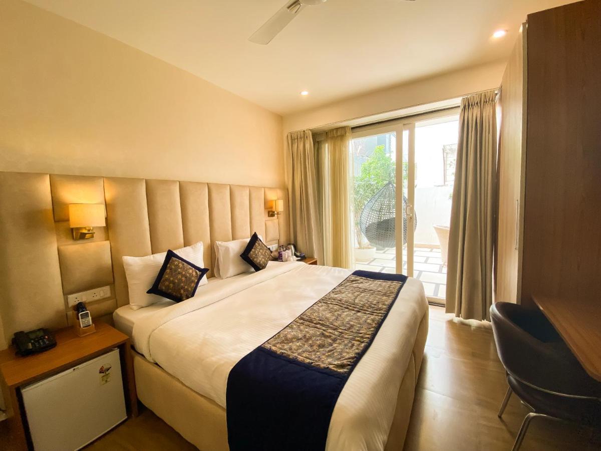 Sky Suites Gurgaon Exteriör bild