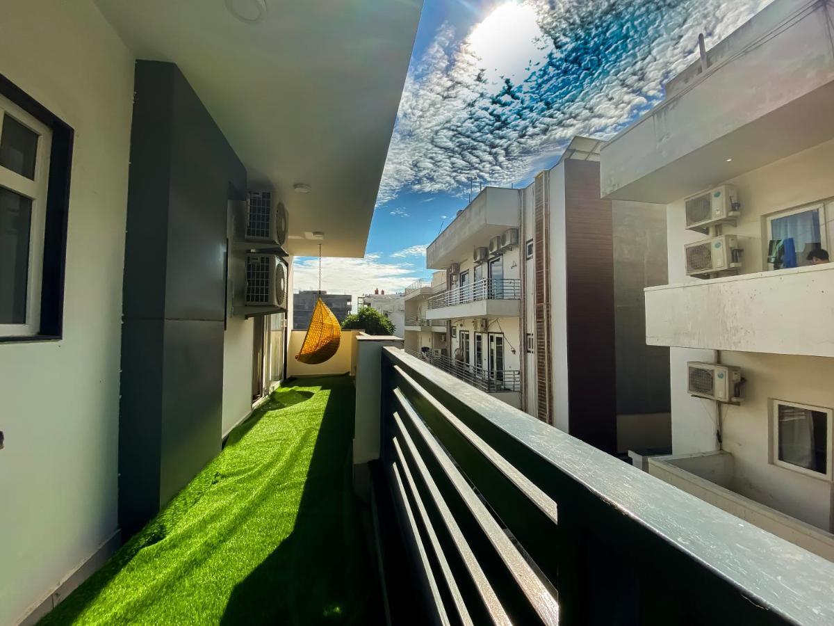 Sky Suites Gurgaon Exteriör bild