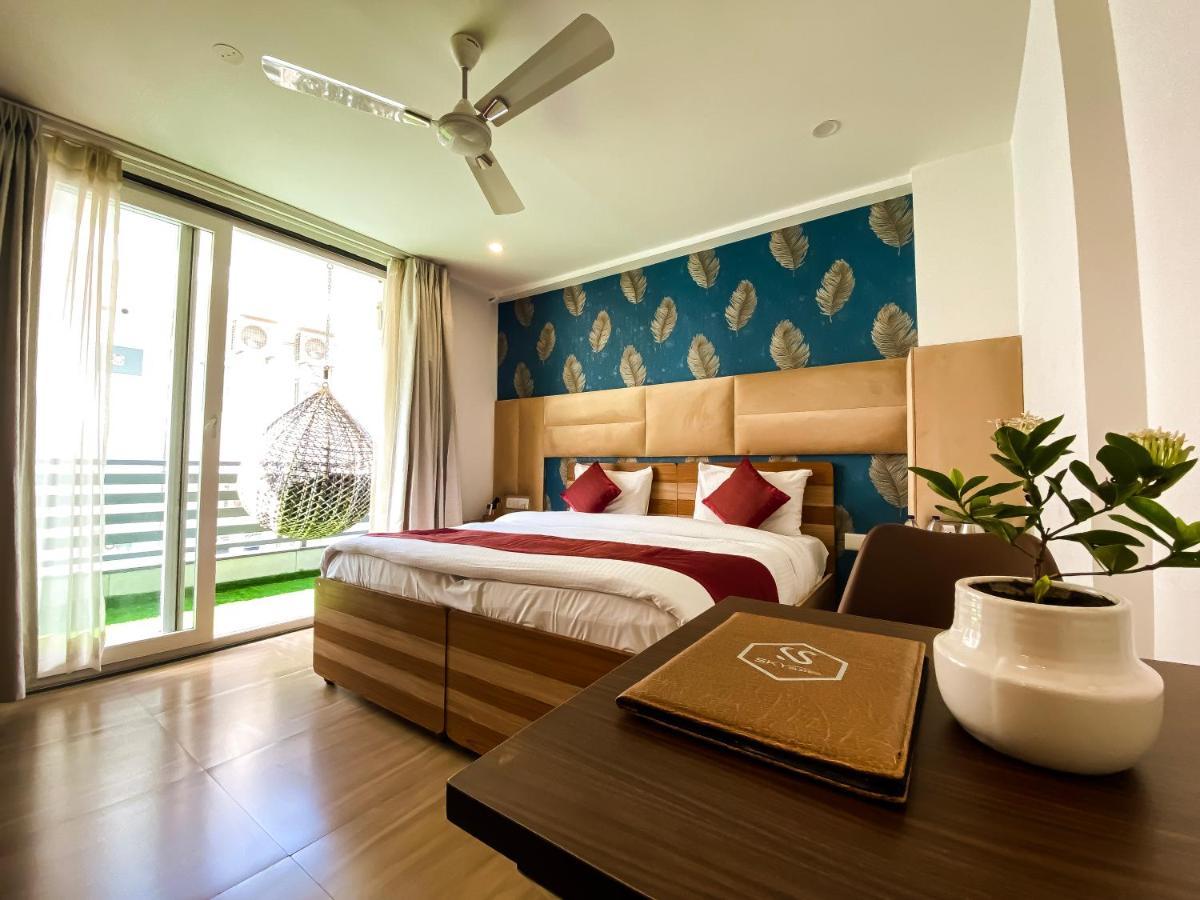 Sky Suites Gurgaon Exteriör bild