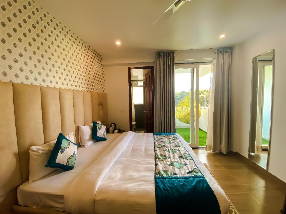 Sky Suites Gurgaon Exteriör bild