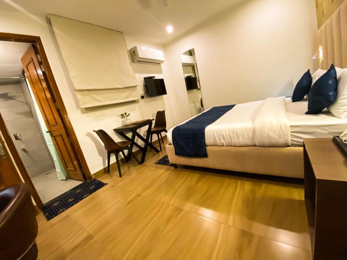Sky Suites Gurgaon Exteriör bild